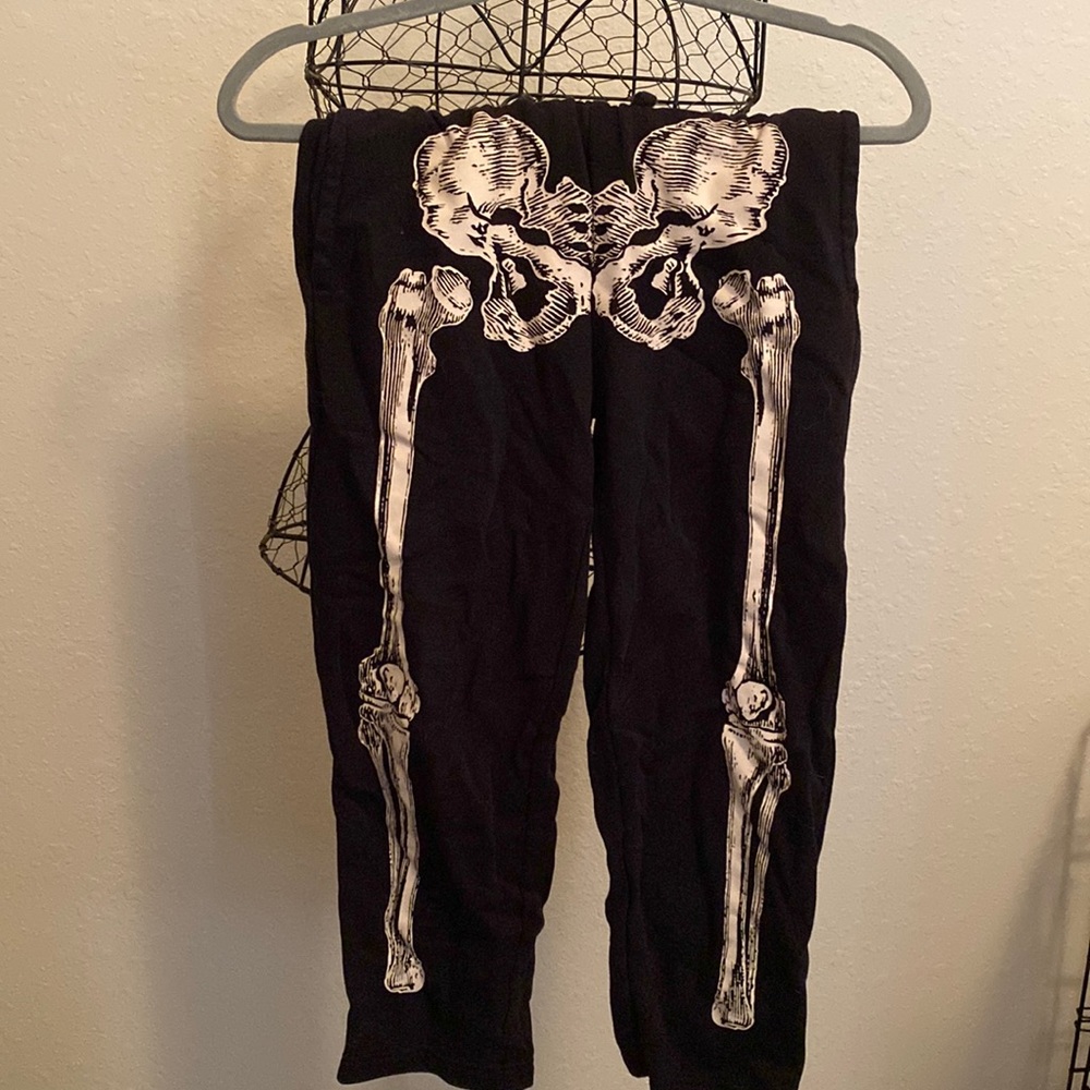 Old Navy kids size M (8) skeleton sweatpants